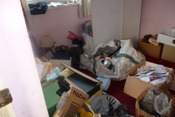 house-clearance-rhondda-12BB3446B-B56E-818C-3A66-84EAD871DEFF.jpg